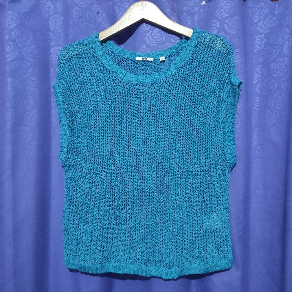 VEST UNIQLO