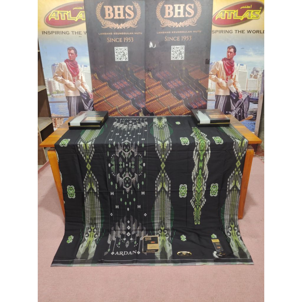 ARDAN SGJ SARUNG PRIA GOLD HITAM HIJAU SARUNG DEWASA