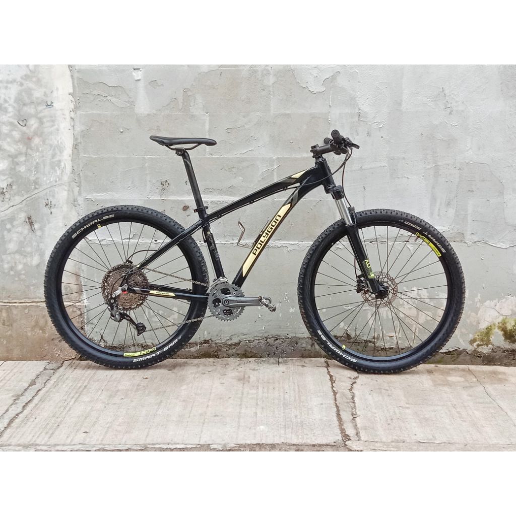 sepeda MTB Polygon xtrada 5 tahun 2016