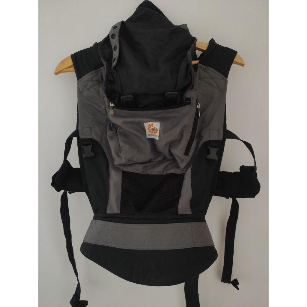 Gendongan Bayi M shape Preloved SSC Ergobaby Performance Hiking Original