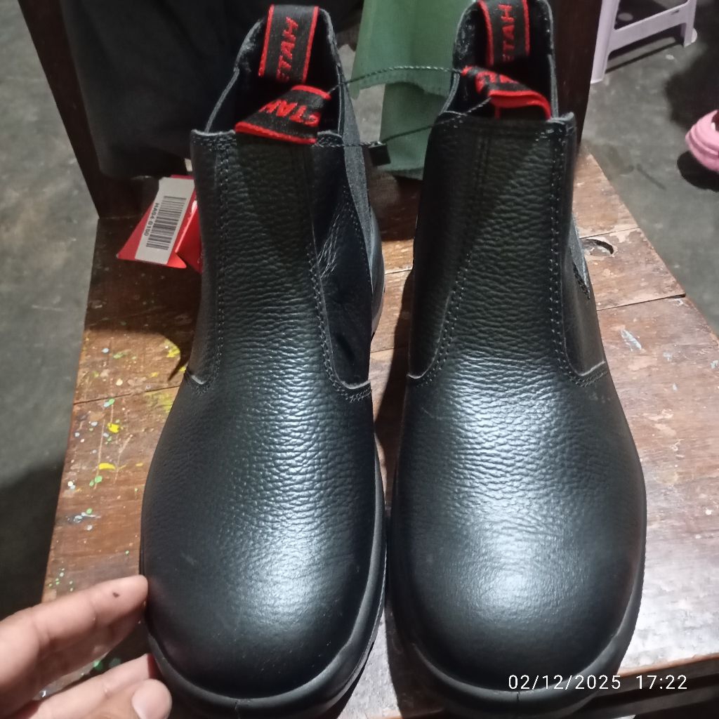 safety wear cheetah 7110H size 8