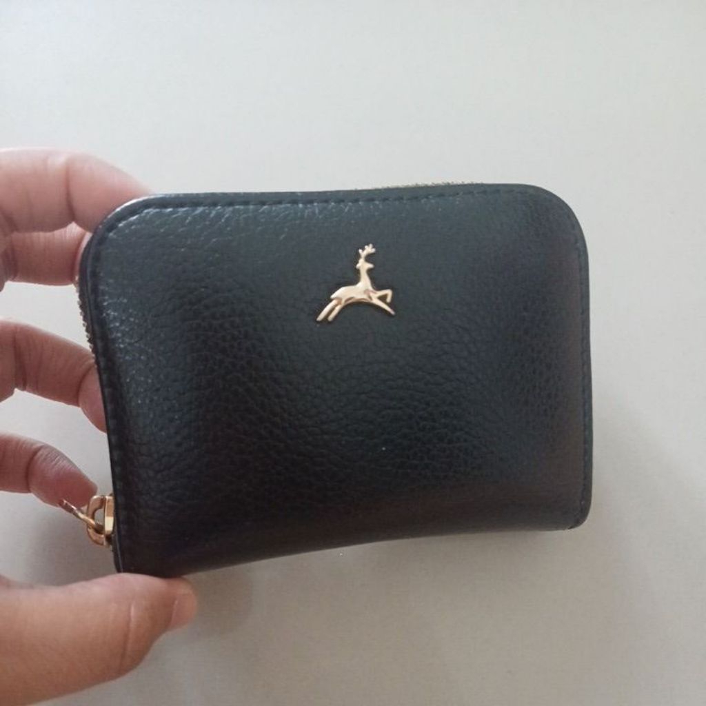 preloved card holder povilo