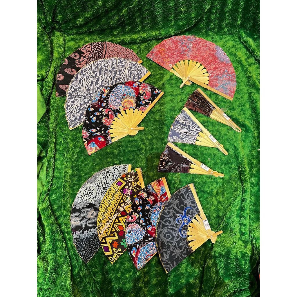 KIPAS TANGAN/TARI MOTIF BATIK KCL