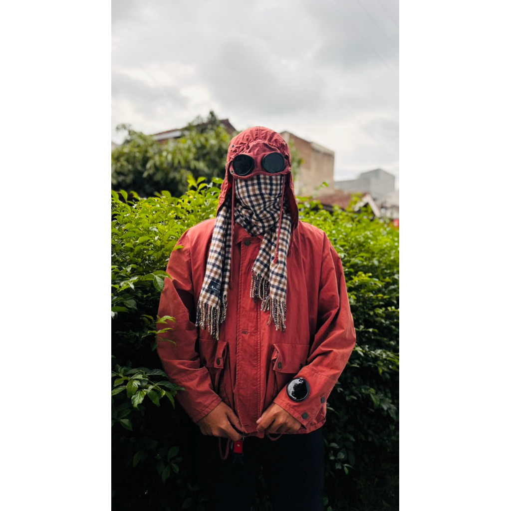 AQUASCUTUM SCARF CP COMPANY