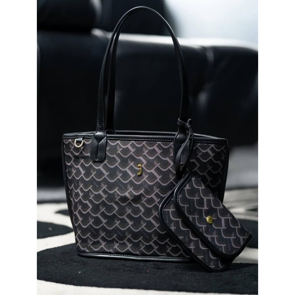 Tas J monogram black S by jodan