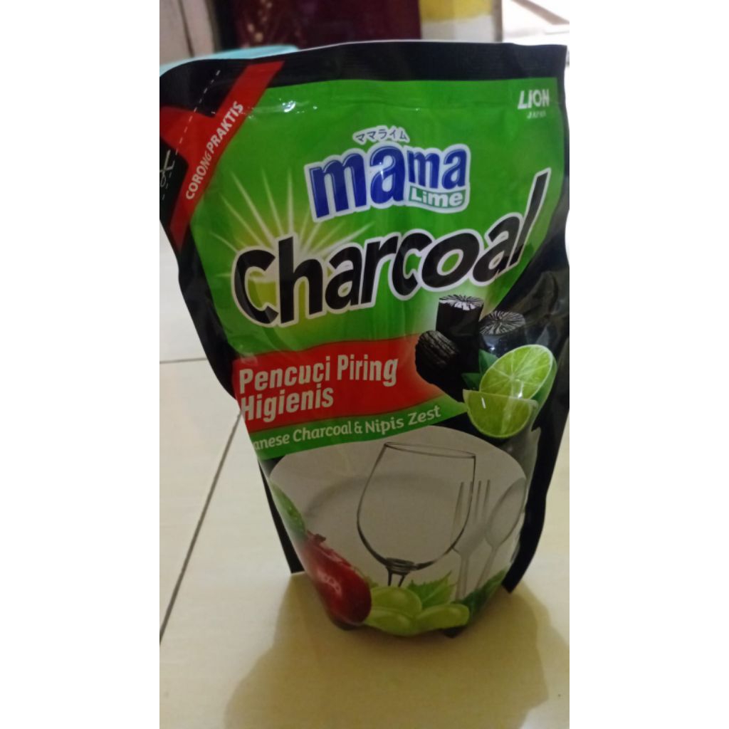 mama lemon charcoal 680ml