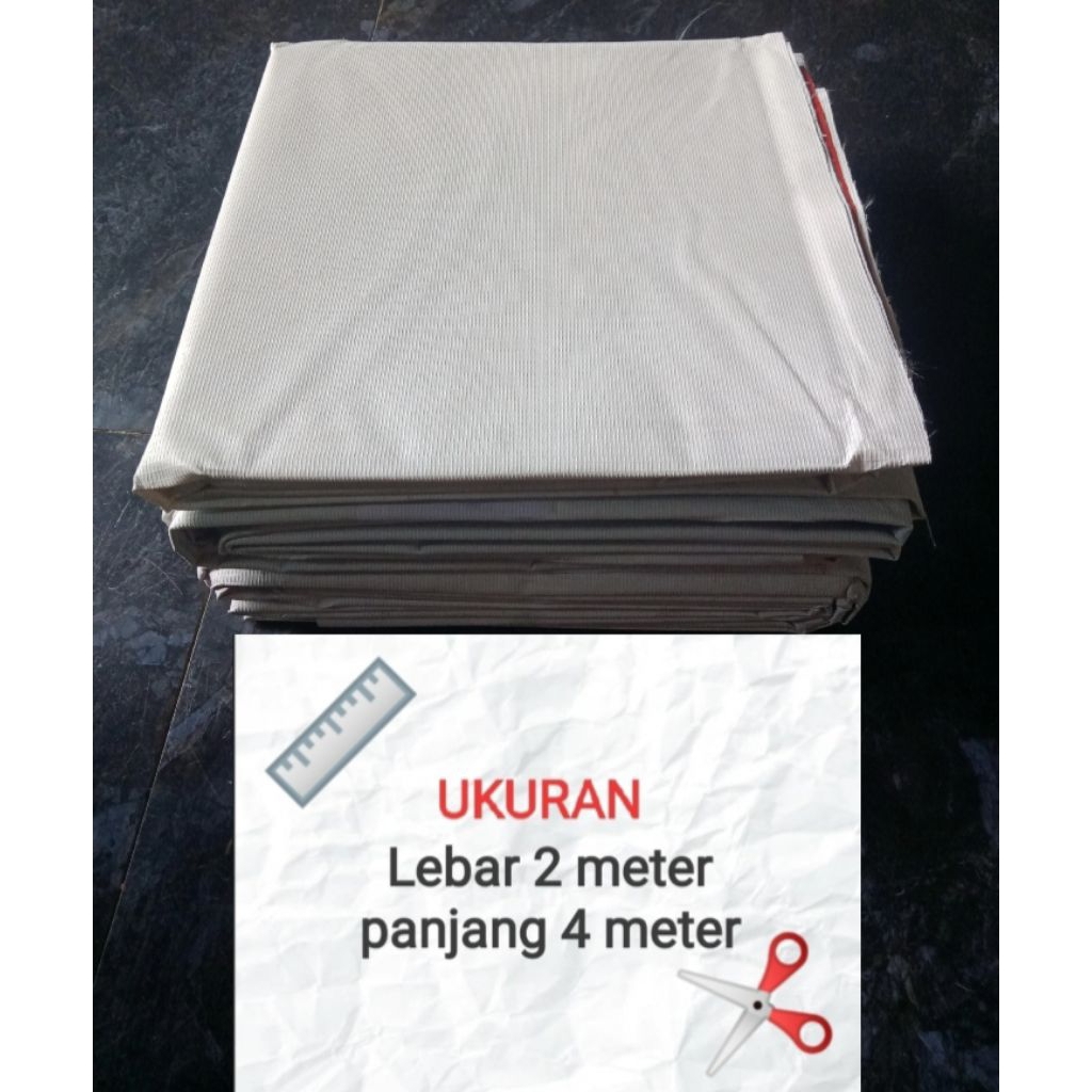 Banner/terpal bekas berbahan Flexi ukuran lebar 2 meter panjang 4 meter