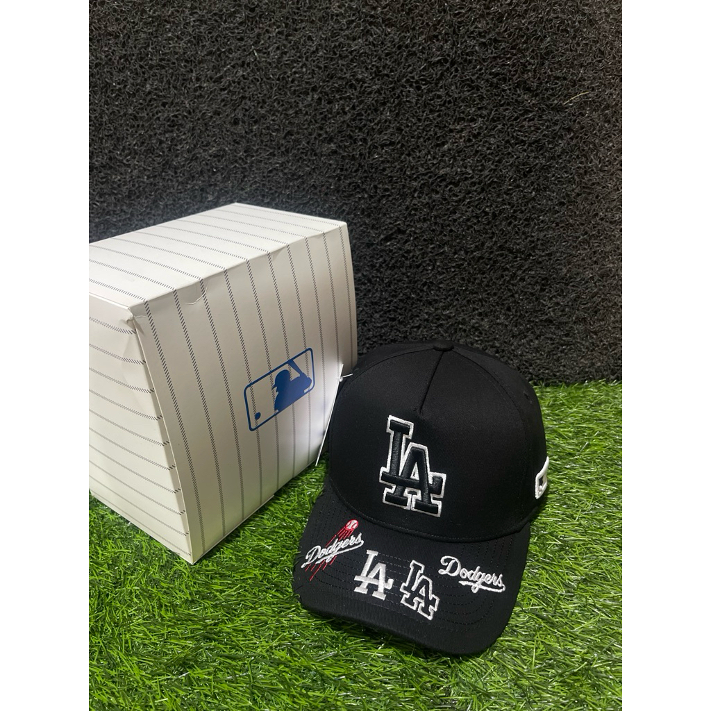 VISOR BORDIR Logo LA Hitam List Putih Bahan Hitam Topi Premium