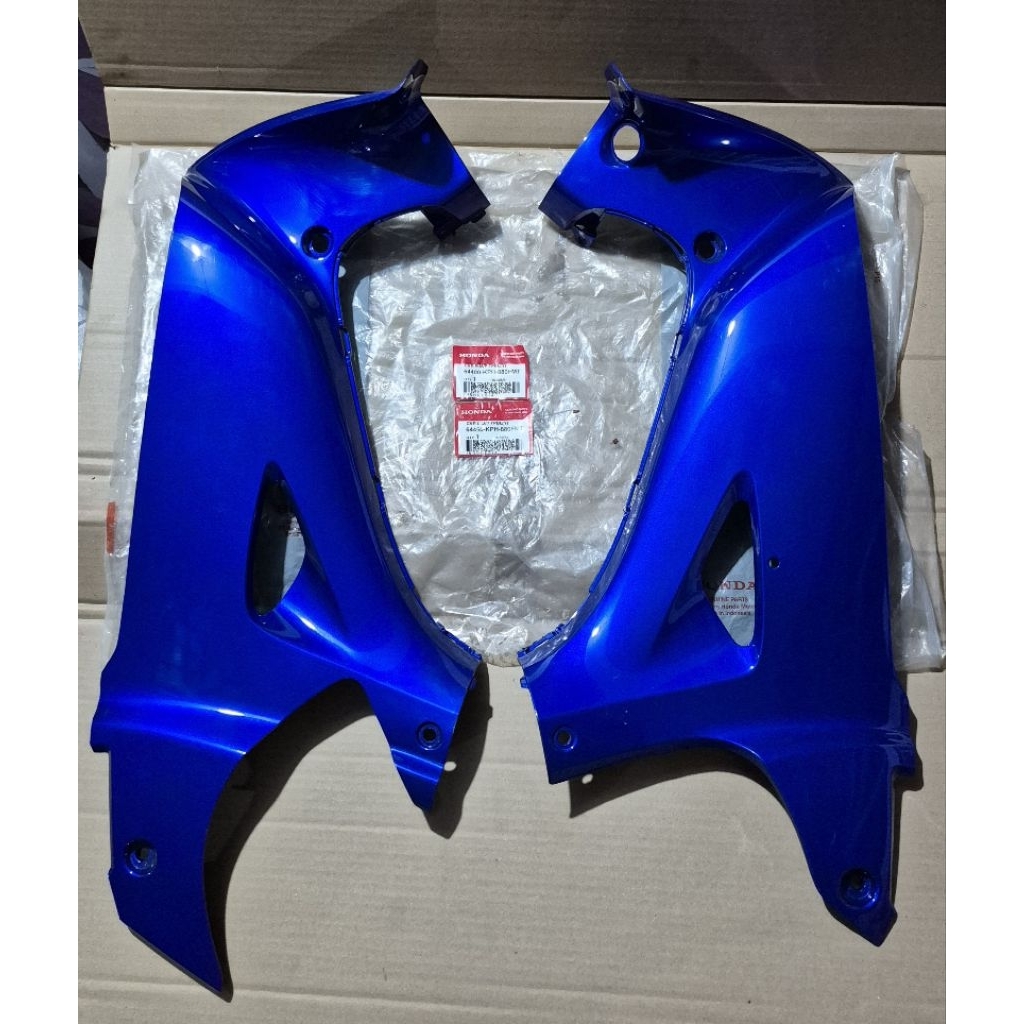 Cover sayap tebeng dalam honda karisma 125 biru tua original ahm honda 64400 64450 KPH 880fmt