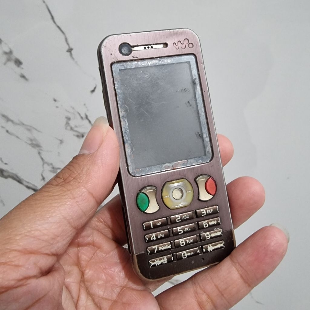 SONY ERICSSON W890i BAHAN / MINUS