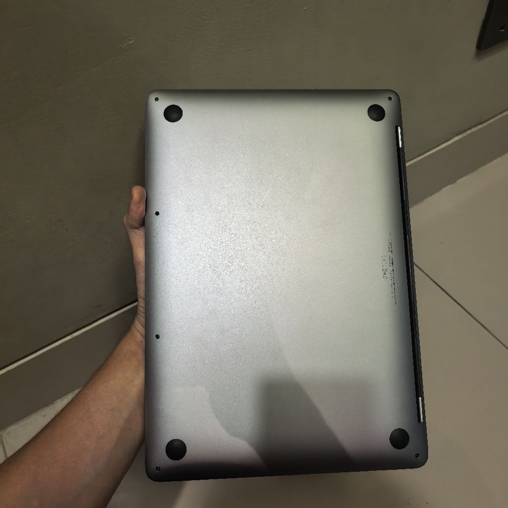 macbook pro m1 2020 8/236 13inch MULUS /macbook pro m1 2020