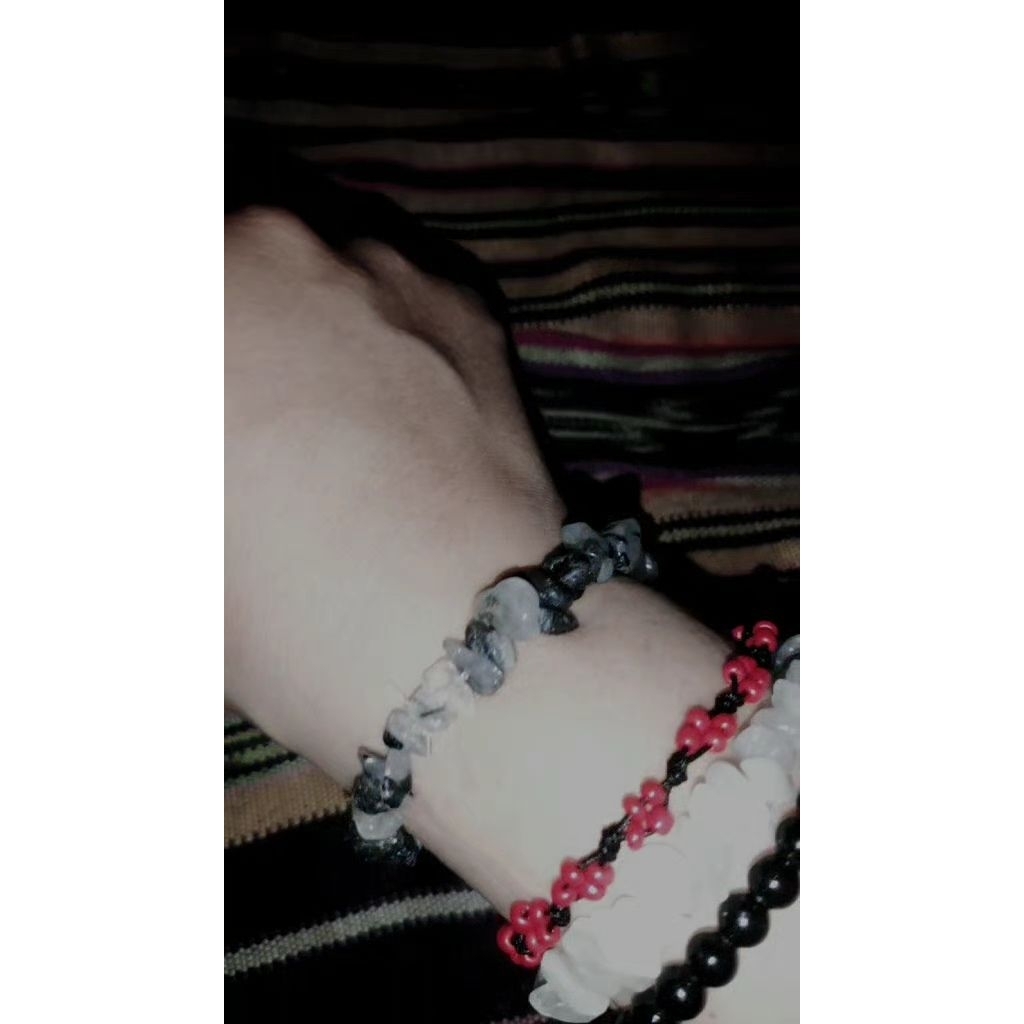 Gelang batu alam hitam putih