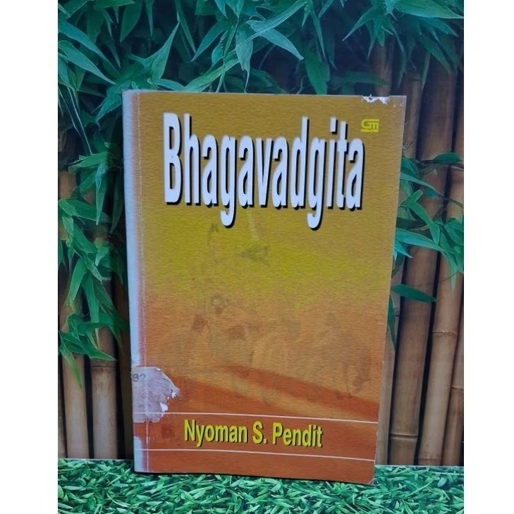 BHAGAVADGITA - Nyoman S. Pendit