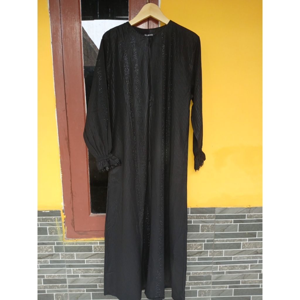 gamis hitam elegan