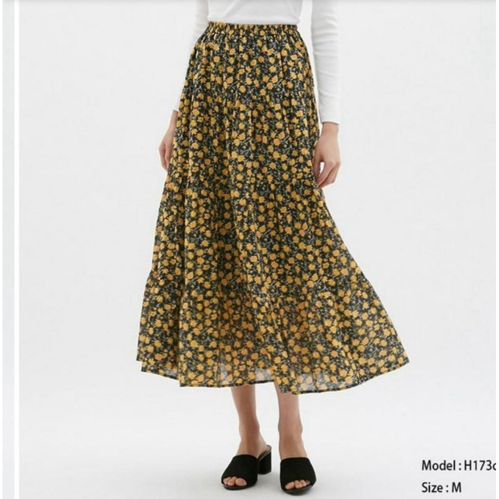Preloved Rok Umpak Floral by GU Uniqlo