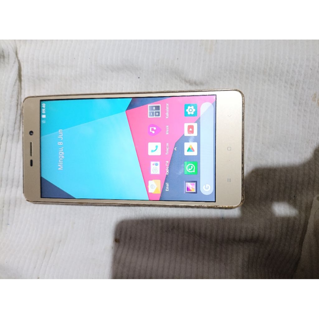 Xiaomi redmi 3 normal 2/32 bisa dipakai