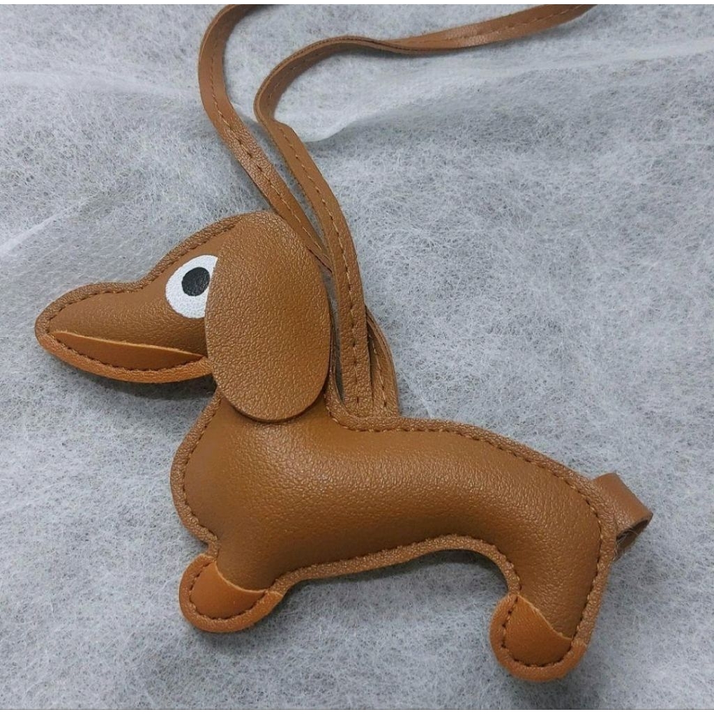 BAG CHARM GANTUNGAN TAS KEYCHAIN ANJING DACHSHUND BROWN