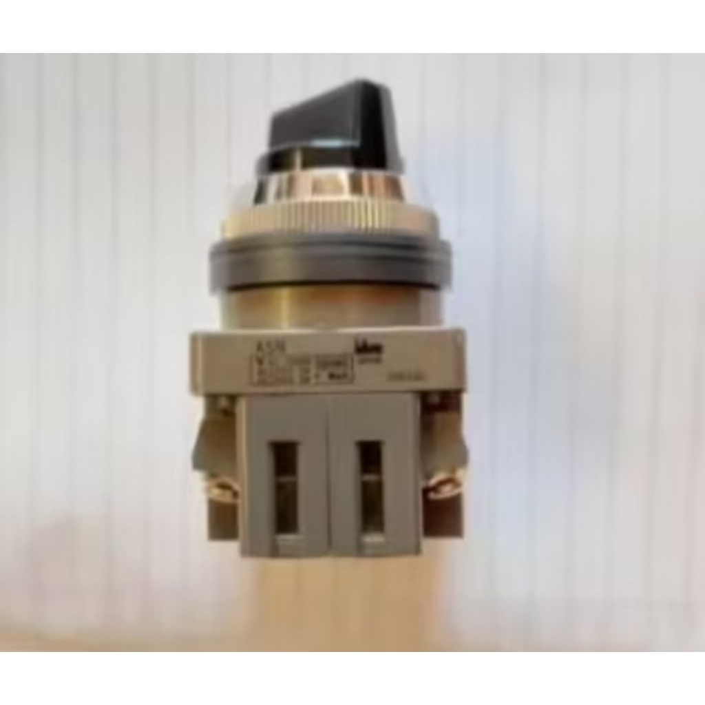 selector switch / saklar putar industri merek IDEC Japan,