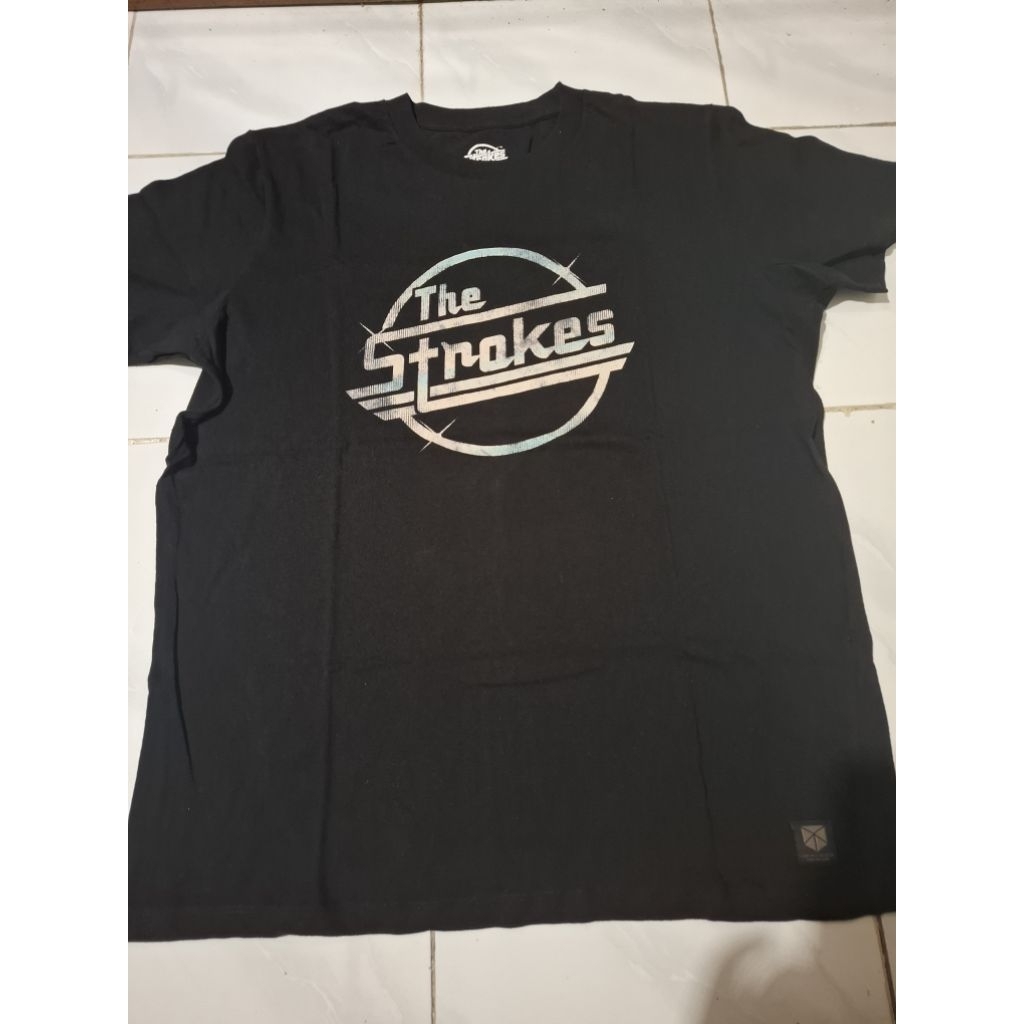 priloved kaos band. kaos band priloved. kaos band vintage. kaos band jumbo