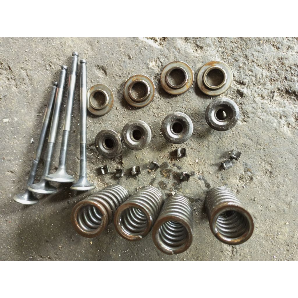 retainer set klep set per klep set Yamaha Vixion Jupiter MX 135 original