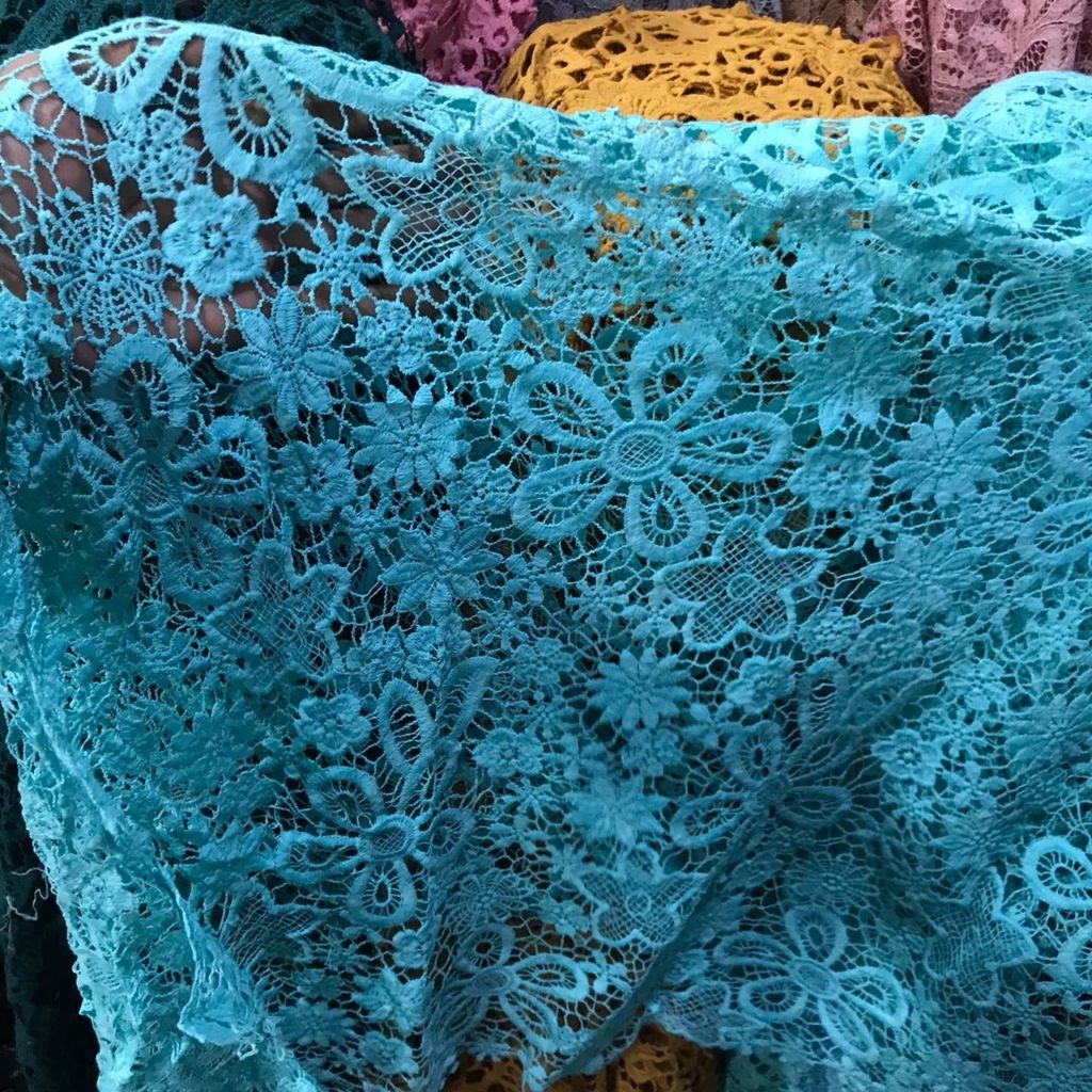 kain brokat Prada oki ~ kain brokat Prada Nagita ~ kain kebaya