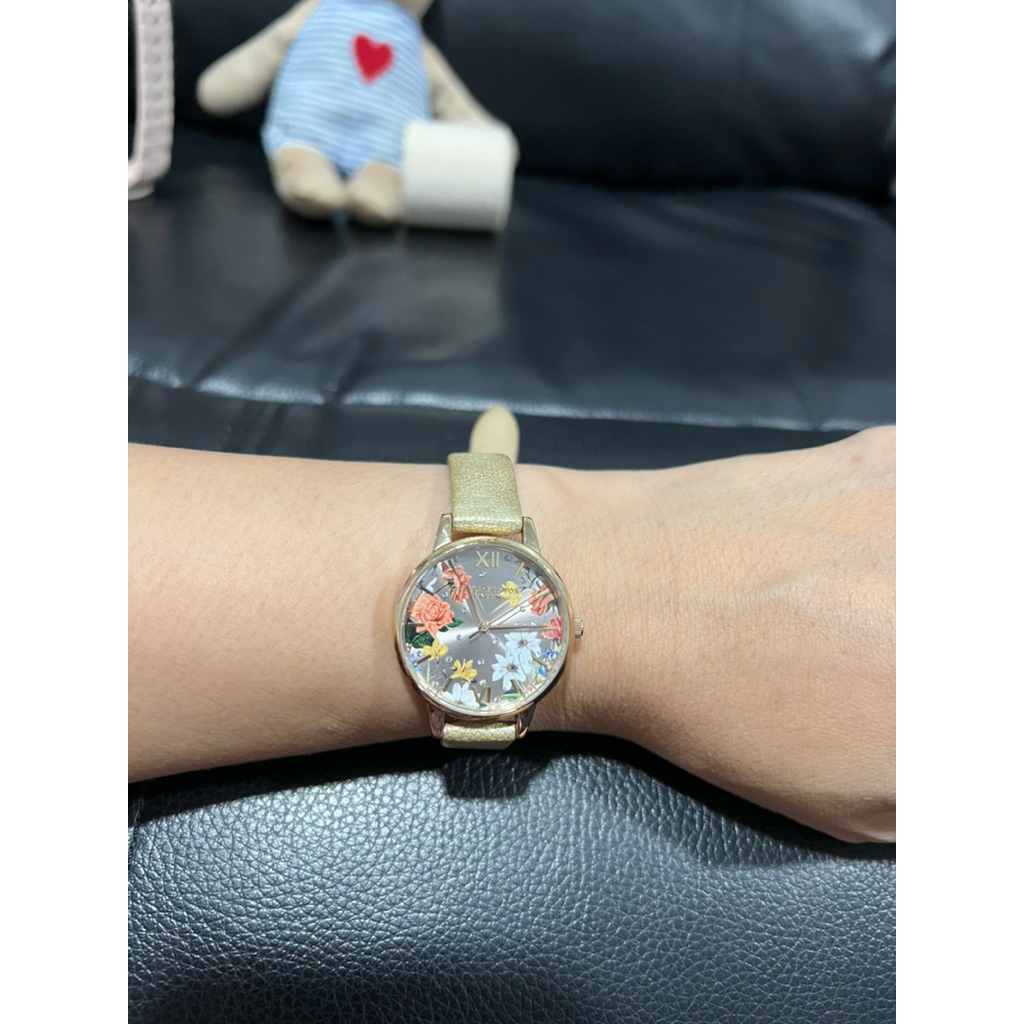 JamTanganWanitaOliviaBurton