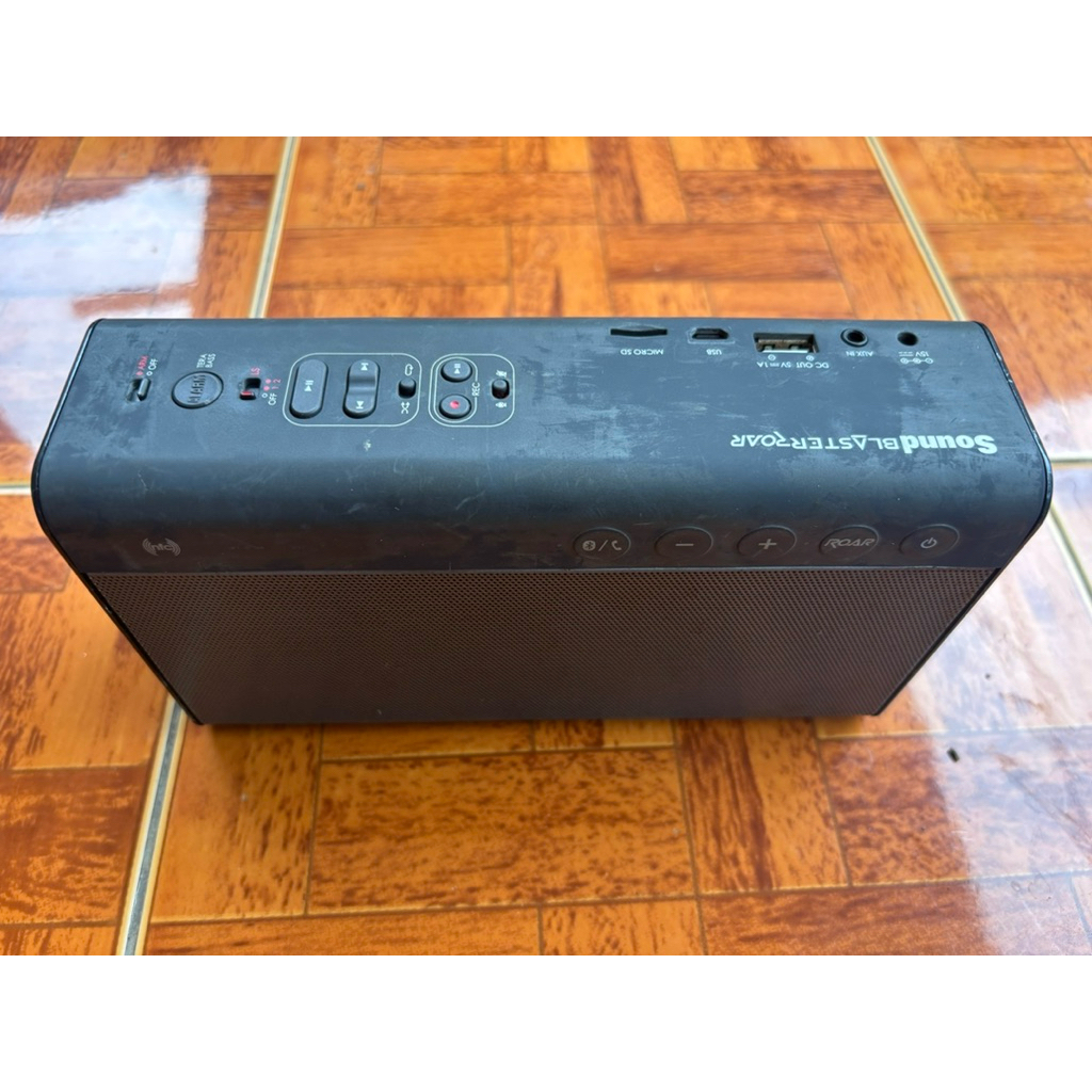 creative sound blaster roar