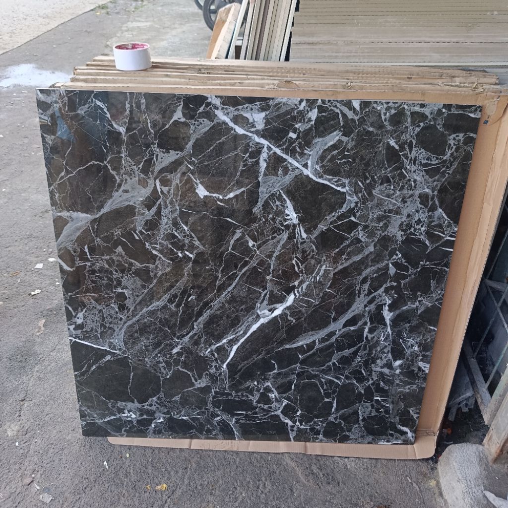 Granit Lantai 100x100 hitam  motip marmer como black infinity