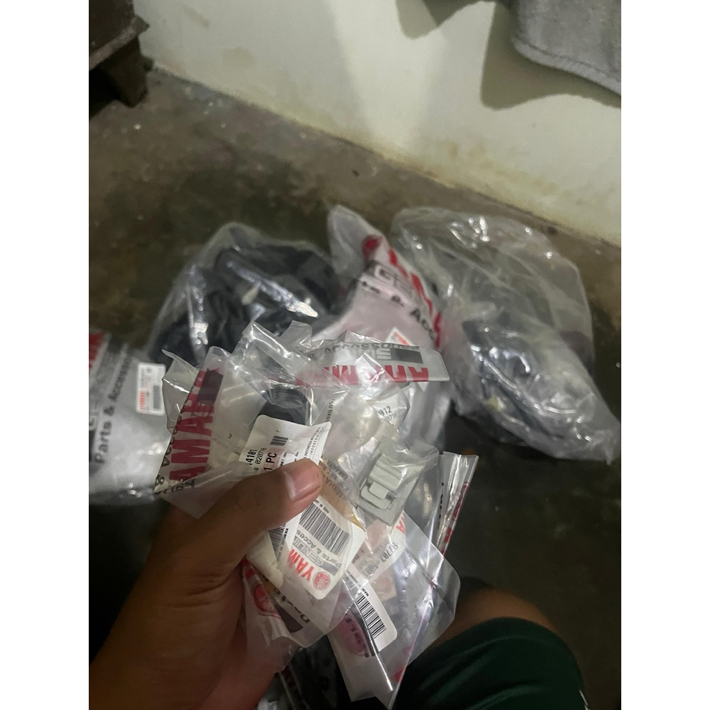 HEADLAMP VIXION NVA MERAH