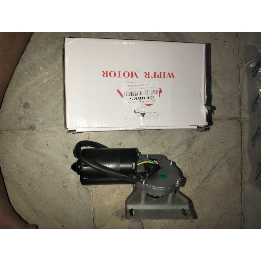 sj410 /Katana Dynamo wiper kaca tw