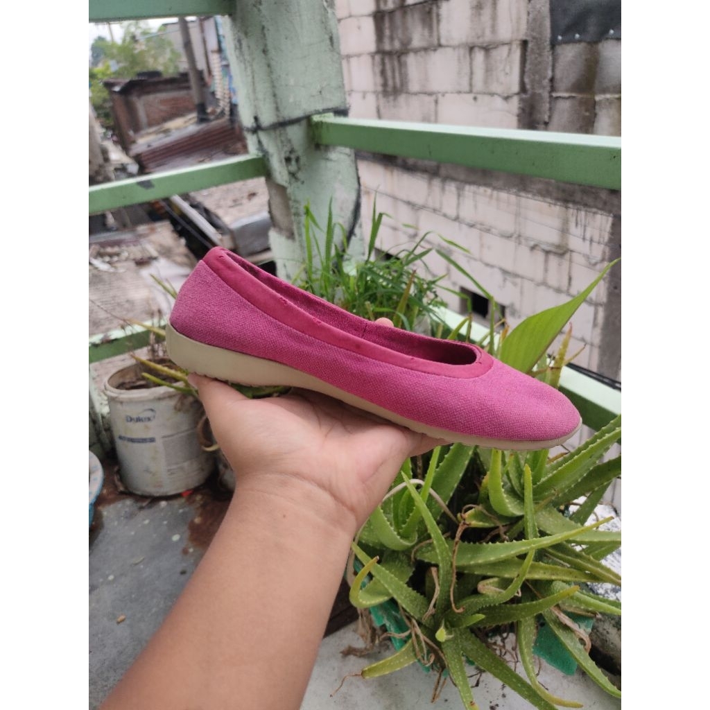 Crocs Slip On Pumps Pink Sepatu Selop Wanita Size 38