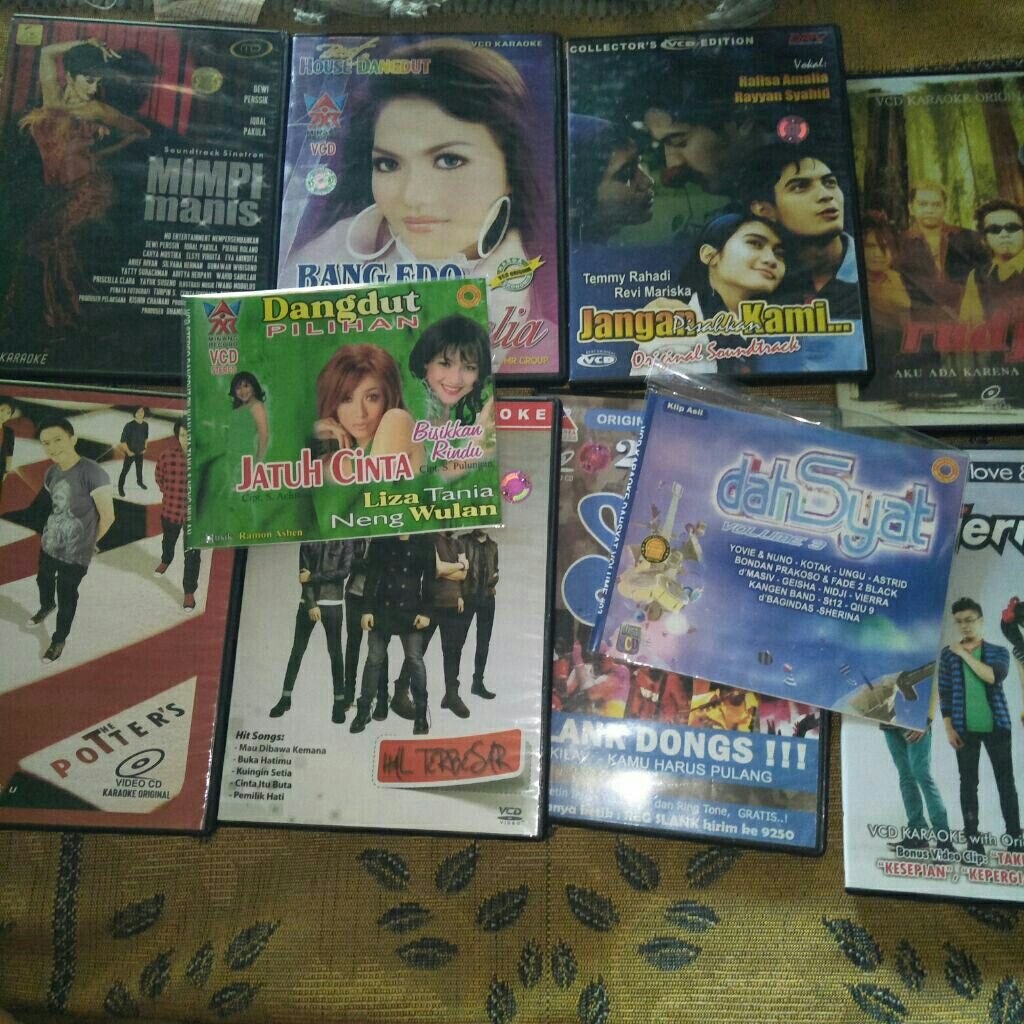[PAKET B2 - 10 VCD] VCD Karaoke The Potters,  armada, vierra, radja, slank, mimpi manis vol 1, genta