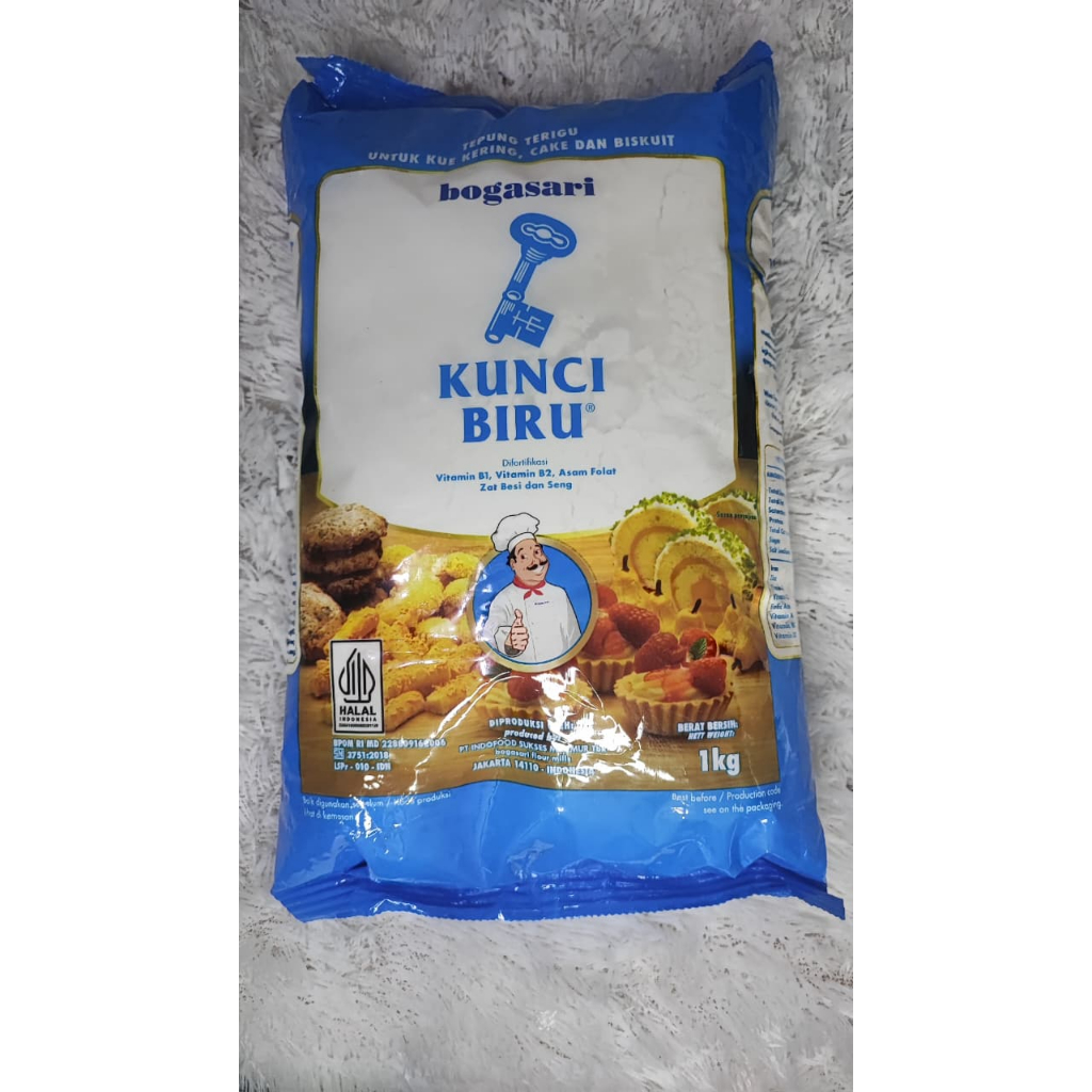 Tepung Terigu Kunci Biru 1000g / 1 Kg