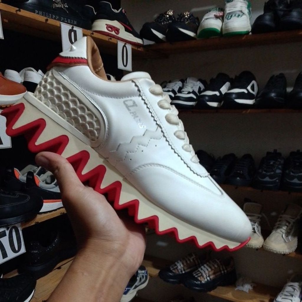 Sepatu Itali Pria CL Putih