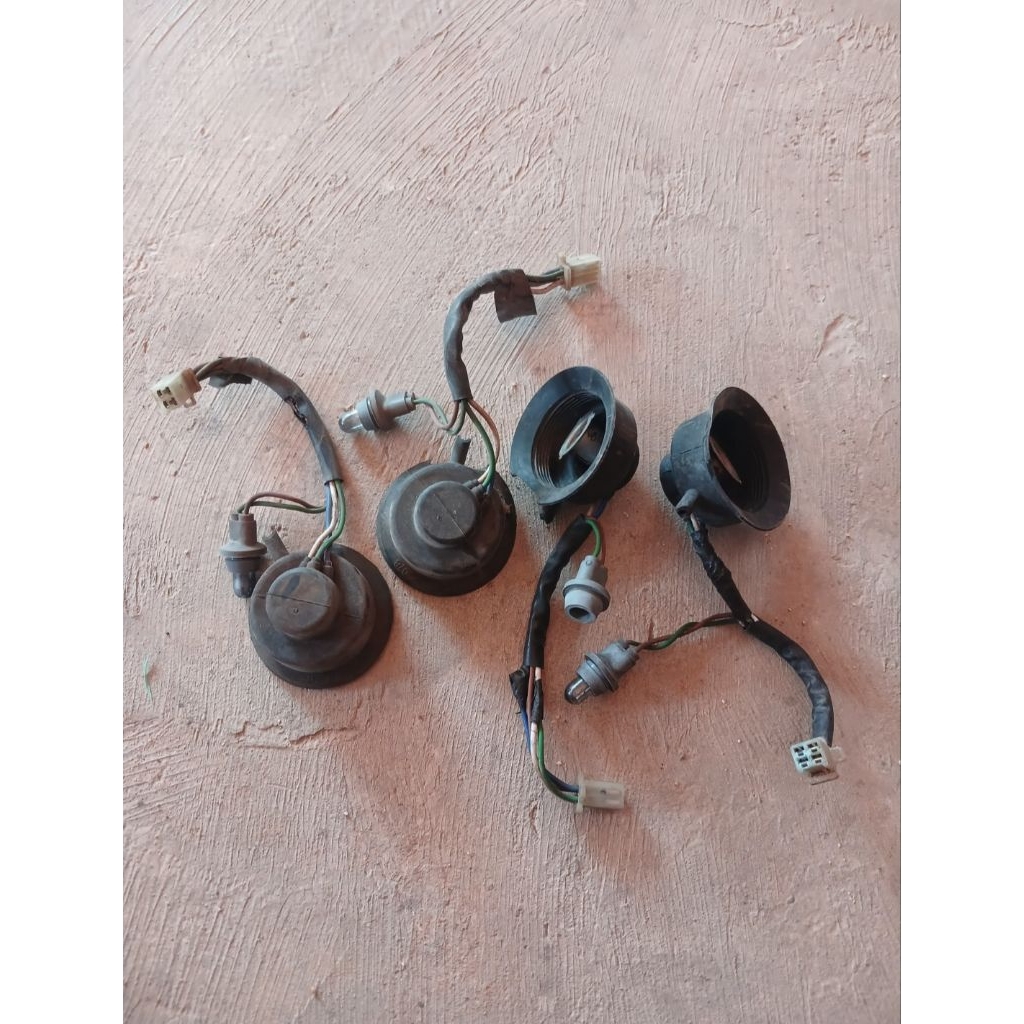 soket lampu original copotan motor cocok semua jenis motor honda supra revo blade megapro astrea gra