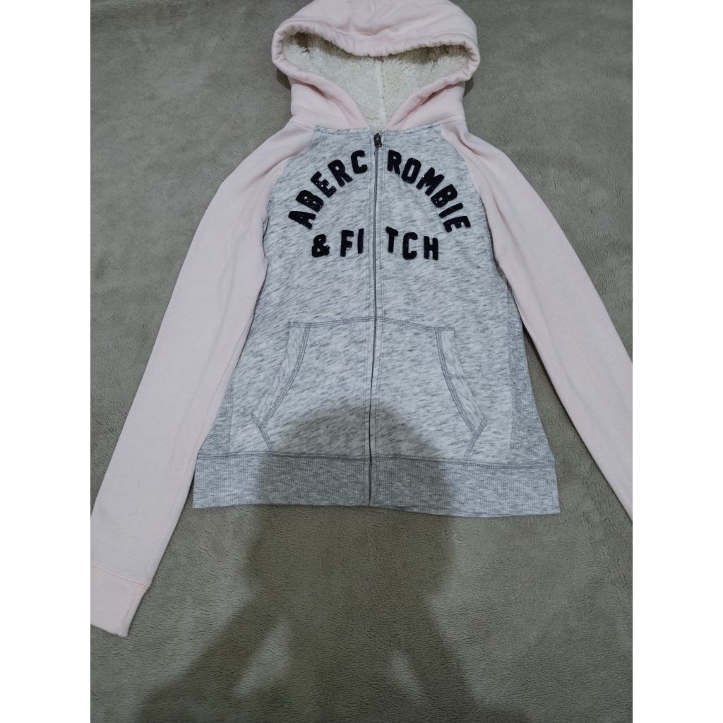 ABERCROMBIE & FITCH