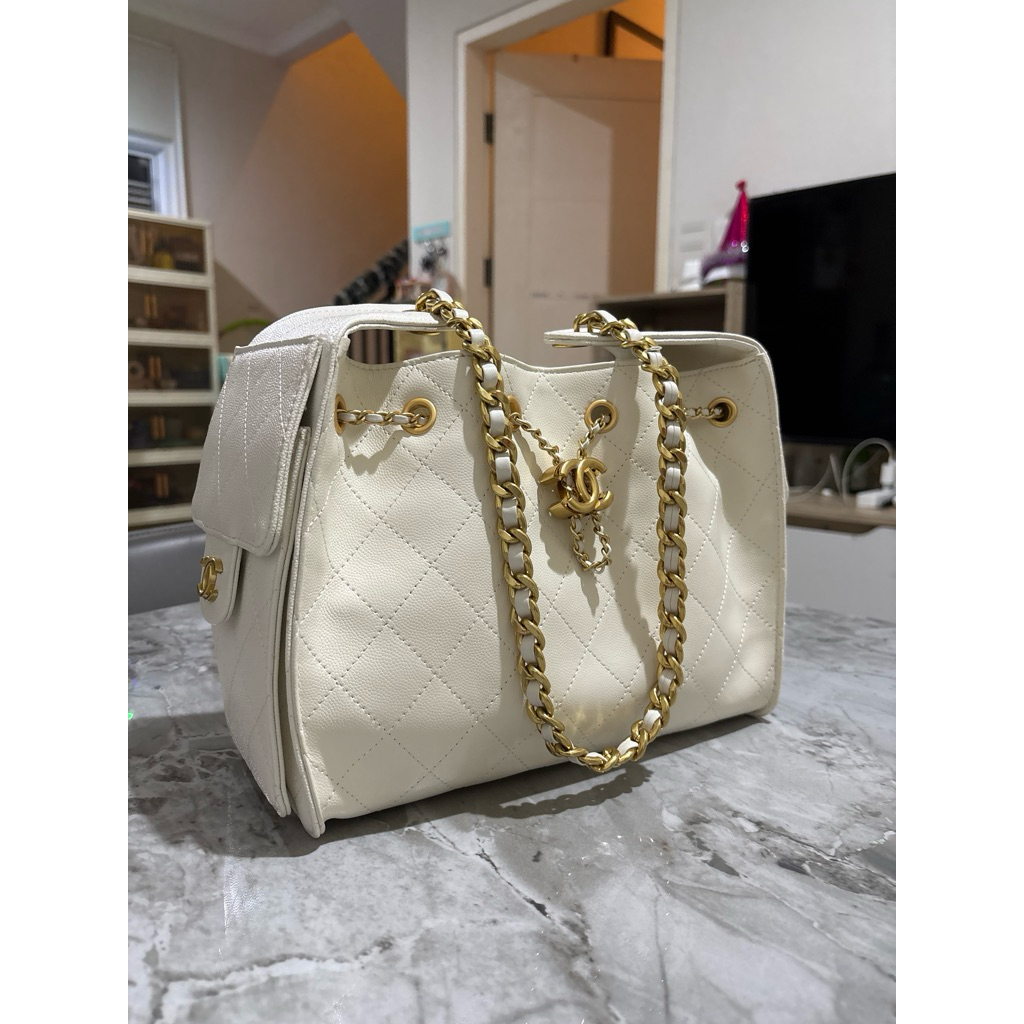 preloved shoulder bag kulit asli putih ch4nn3l