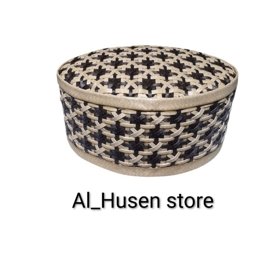 [Peci/Kopiah rotan sintetis]