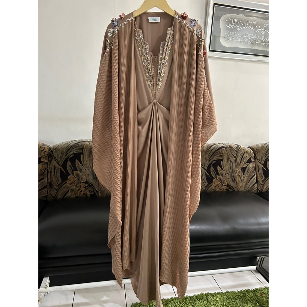 preloved ava prologue