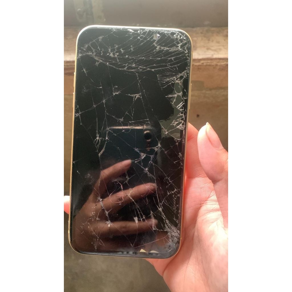 Mesin iphone Xr 64gb normal