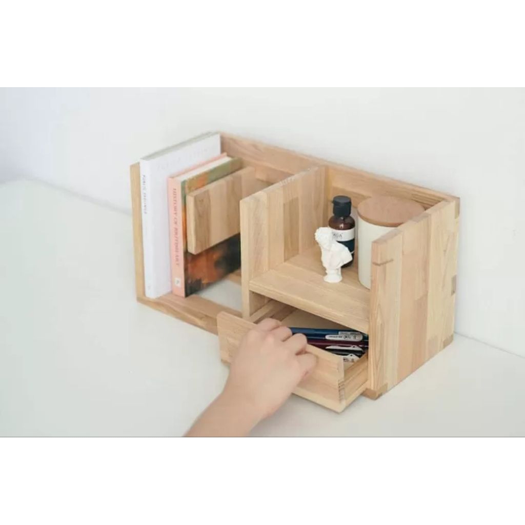 rak dinding dari kayu