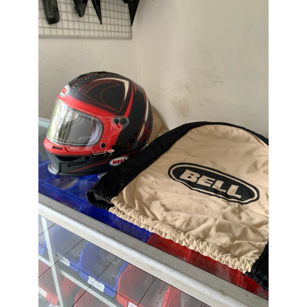 HELM BELL ELIMINATOR HART LUCK SIZE M SECOND