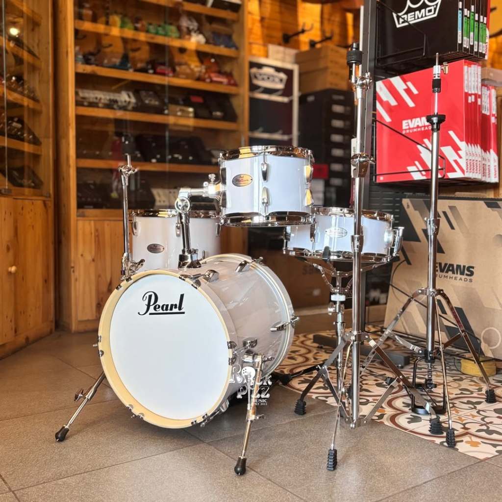 PEARL MIDTOWN SERIES MT564 4 PIECE DRUM SET WITH HARDWARE - PURE WHITE