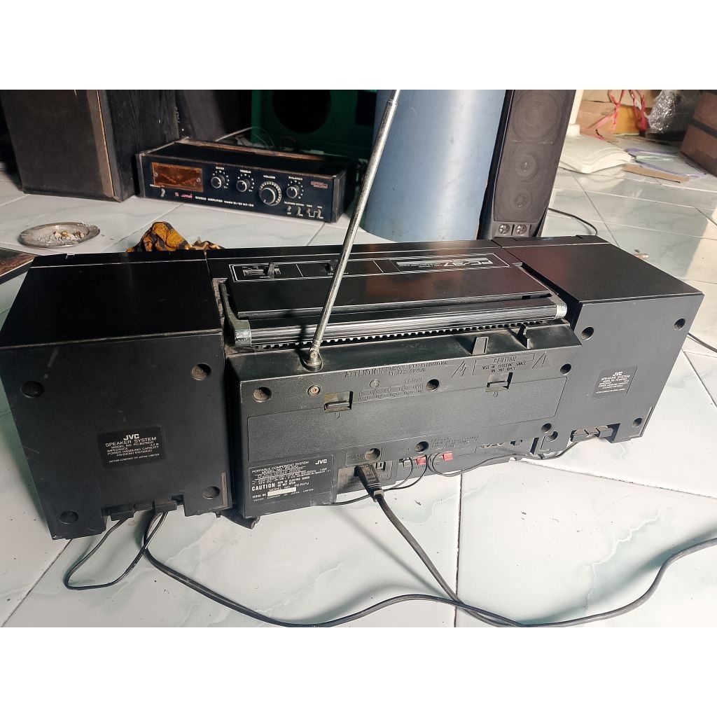 Bombox JVC PC-37U