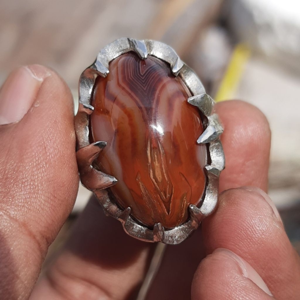 Batu akik mutif lam alif