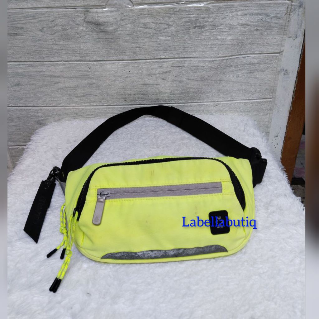 Crumpler Stash Waistpack Hijau