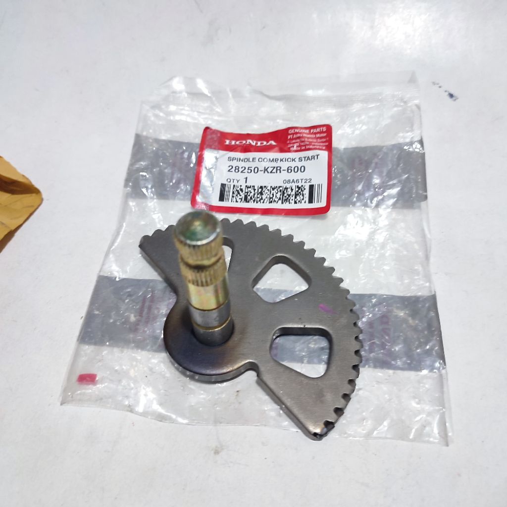 AS ENGKOL GIGI KAPAK SELAHAN VARIO 125 FI OLD, VARIO 150 OLD ORIGINAL KZR