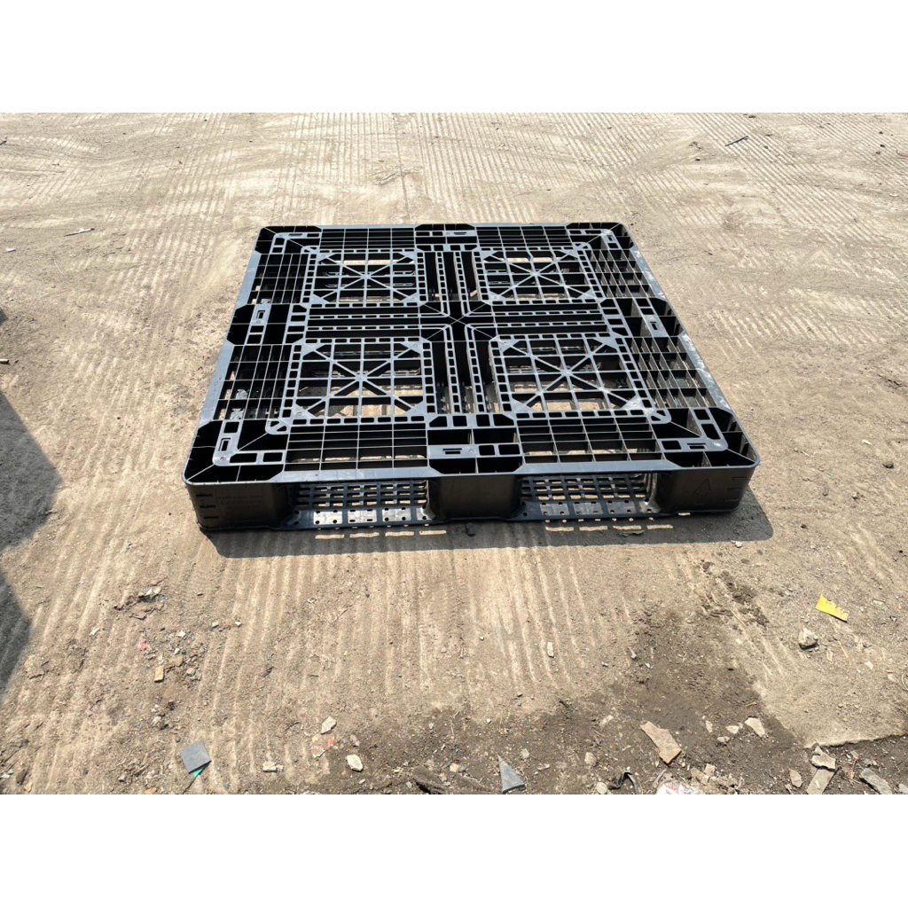 palet plastik ukuran: 100x100x12