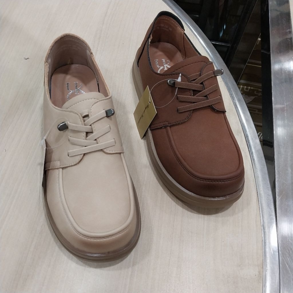YONGKI KOMALADI sepatu wanita docmart semi booth ori