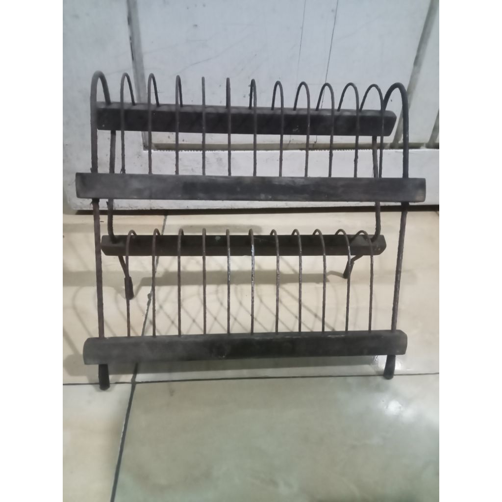 rak kaset pita jadul isi 24pcs